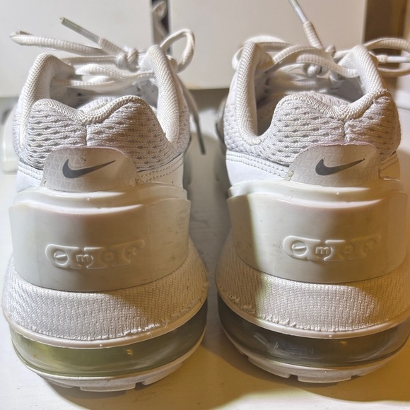 Nike Women's White and Gray Sneakers - Picture 6 of 7